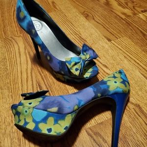 Floral prints stilettos by Jessica Simpson, Size 9